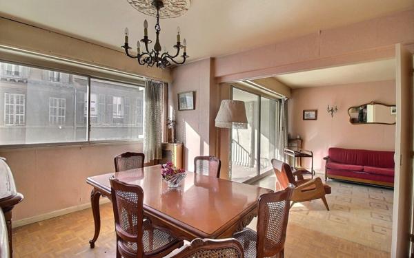 Appartement à vendre    3 pièces •  Marseille 6