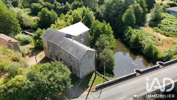 Maison à vendre 20 pièces 558 m² Charroux