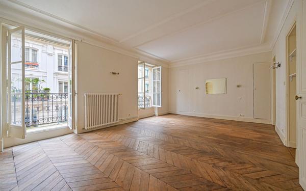 Appartement à vendre    3 pièces • 54,95 m2 Paris 10