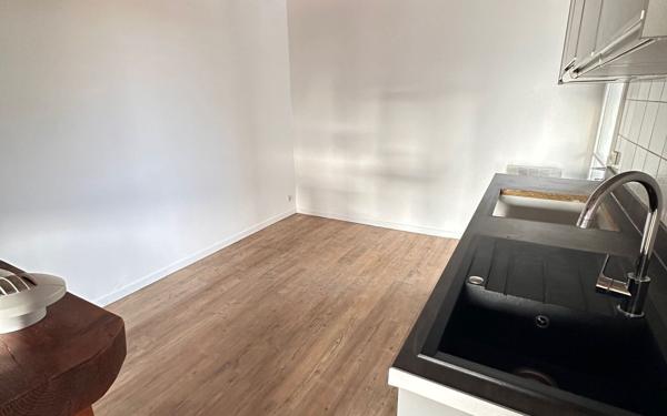 Appartement à louer    3 pièces • 46,73 m2 Noisy-le-Grand