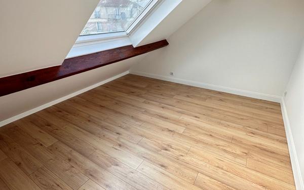Appartement à louer    3 pièces • 46,73 m2 Noisy-le-Grand