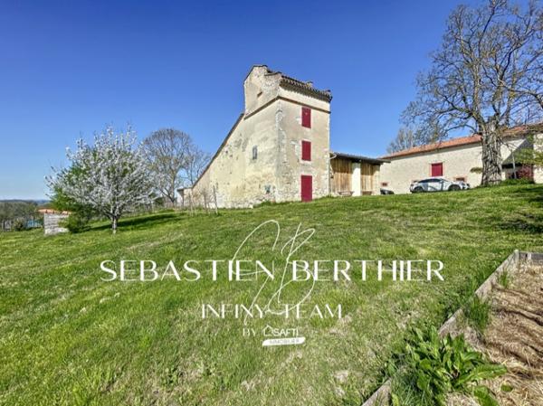 Authentique maison de caractère avec plus d’1 hectare, piscine et fort potentiel.