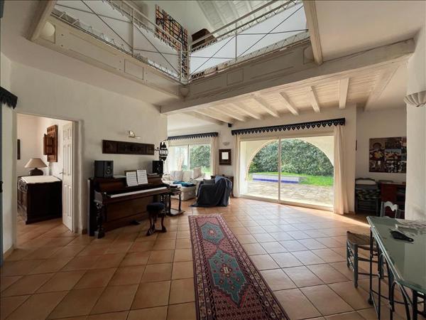 Maison à vendre |  Ahetze |  8 pièces | 213 m²