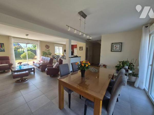 EXCLUSIVITE GOUESNOU - Maison T6 au calme, au fond d'une impasse
Coup de coeur assuré pour cet...