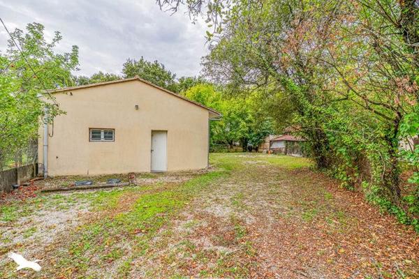 Immeuble à vendre |  Pessac |  90 m²