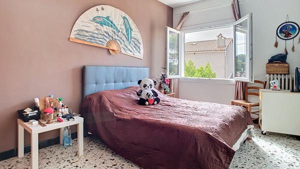 La Couronne : Bastide familiale de 220 m2 (T2 + T3 + T5) à 1 km des Plages !!