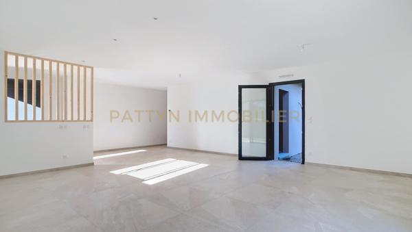 Genay (69730) Superbe maison neuve de plain-pied à Toussieux (01600)