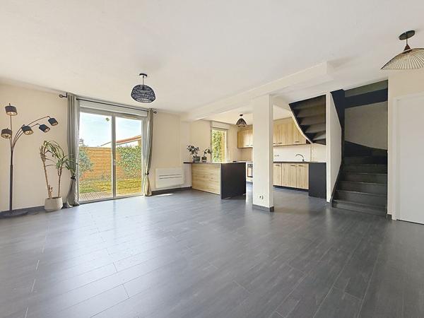 MAZERES : MAISON T4 A VENDRE  AVEC GARAGE, JARDIN ET VUE PYRÉNÉES - SANS TRAVAUX