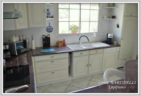 A vendre maison en pierre avec jardin