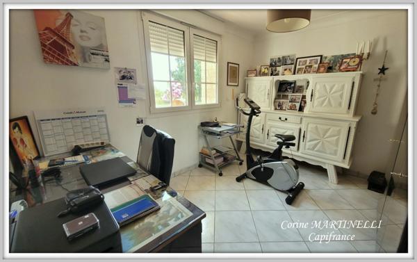 A vendre maison en pierre avec jardin