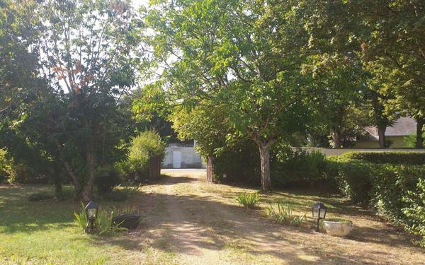 Maison à vendre    5 pièces •  Lavardin