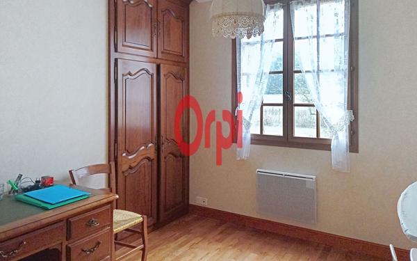 Maison à vendre    5 pièces •  Lavardin