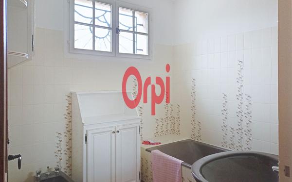 Maison à vendre    5 pièces •  Lavardin