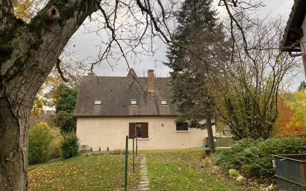 Maison à vendre    5 pièces •  Lavardin