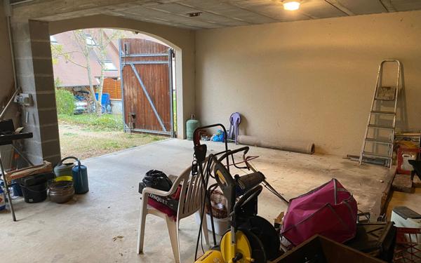 Maison à vendre    5 pièces •  Lavardin