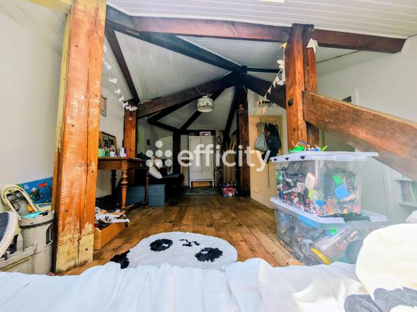 Appartement
         5 pièces
        - 90 m² Exclusivité 370 000 € *