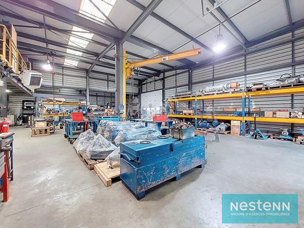 Local d'activité Saint Mitre Les Remparts