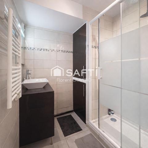 Appartement lumineux avec double balcon