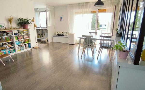 Appartement à vendre    4 pièces • 85 m2 Nîmes