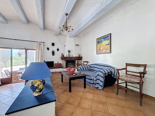 A VENDRE ! EXCLUSIVITÉ-Maison Le Cannet Des Maures 6 pièce(s) 156 m2-Terrain 3580m2- Piscine,Carport,sous-sol