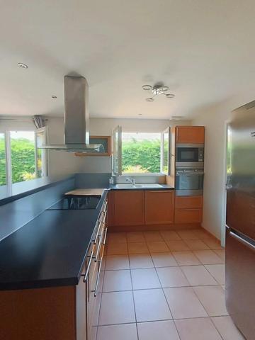 Maison au calme à proximité des commerces