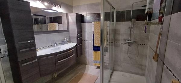 Maison à vendre 9 pièces Proche de CUBJAC (24)