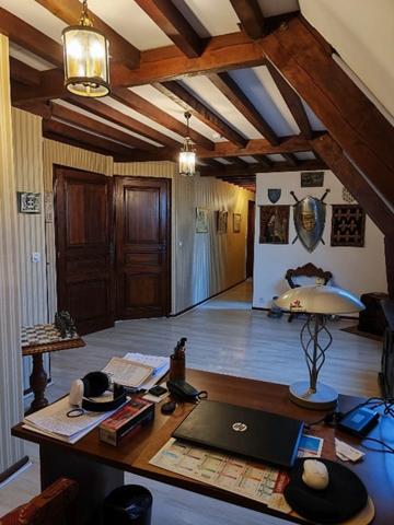 Maison à vendre 9 pièces Proche de CUBJAC (24)