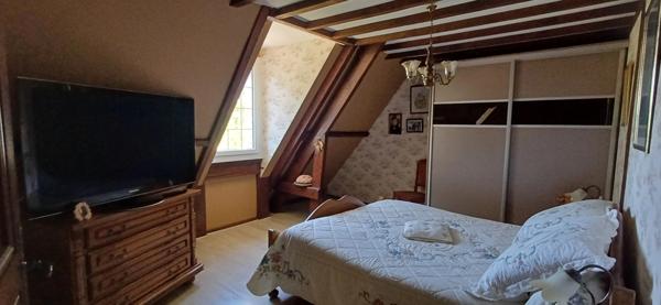 Maison à vendre 9 pièces Proche de CUBJAC (24)