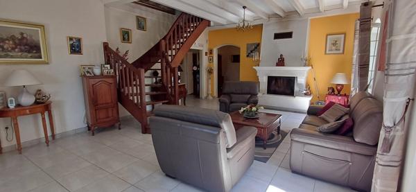 Maison à vendre 9 pièces Proche de CUBJAC (24)