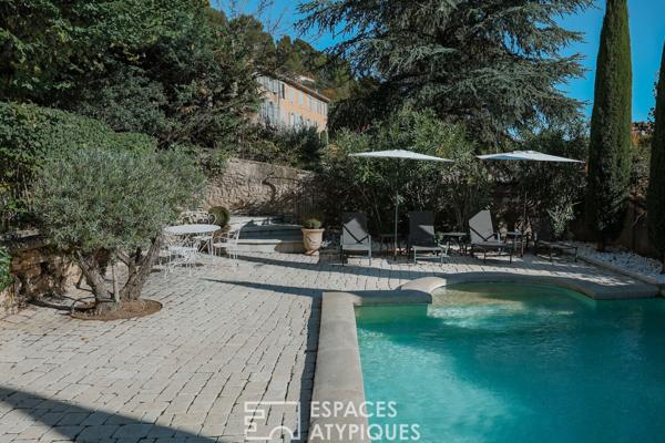Exceptionnelle Maison Bourgeoise Provençale au coeur du Luberon