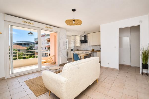 Appartement 1 chambre(s) à vendre - Villeneuve-Loubet, Alpes-Maritimes - 06
