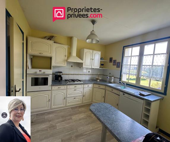 Ille-et-Vilaine 35120 Saint Broladre - Belle maison familiale  5 chambres de 140m2  sur un terrain constructible de 5137 m2