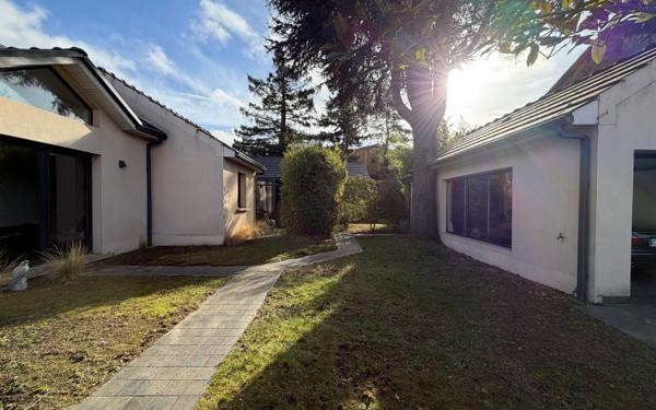 Maison à vendre    5 pièces • 155 m2 Saint-Maur-des-Fossés