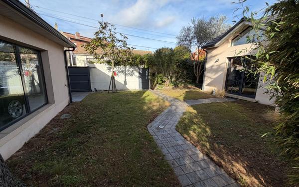 Maison à vendre    5 pièces • 155 m2 Saint-Maur-des-Fossés