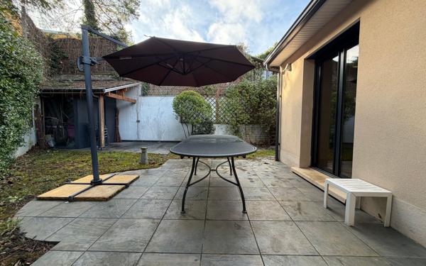 Maison à vendre    5 pièces • 155 m2 Saint-Maur-des-Fossés
