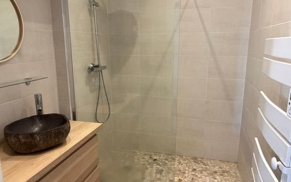 Appartement à louer    3 pièces • 82,79 m2 Lyon 7