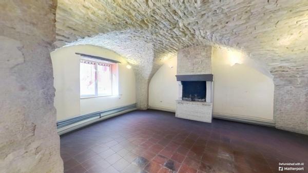 A vendre maison en pierre à Vagnas (07), à proximité de Vallon-Pont-d’Arc