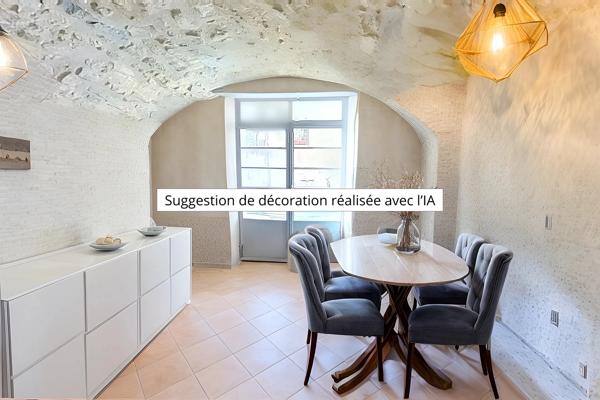 A vendre maison en pierre à Vagnas (07), à proximité de Vallon-Pont-d’Arc
