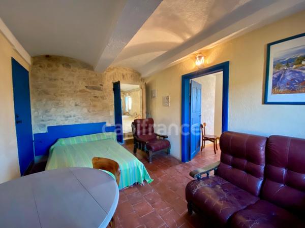 A vendre maison en pierre à Vagnas (07), à proximité de Vallon-Pont-d’Arc