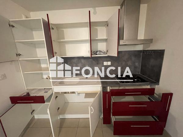 Location Appartement 2 pièces 39.45 m² - 131 BOULEVARD DES ACACIAS Toulon 83100