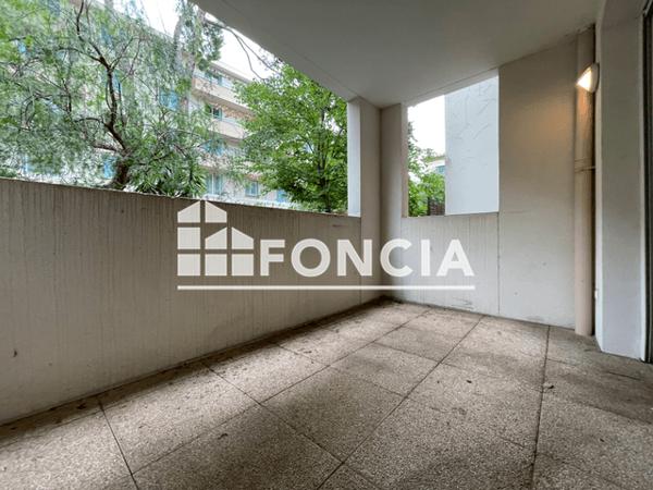 Location Appartement 2 pièces 39.45 m² - 131 BOULEVARD DES ACACIAS Toulon 83100