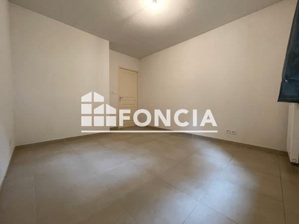 Location Appartement 2 pièces 39.45 m² - 131 BOULEVARD DES ACACIAS Toulon 83100