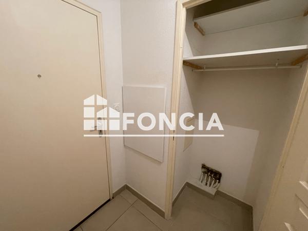 Location Appartement 2 pièces 39.45 m² - 131 BOULEVARD DES ACACIAS Toulon 83100
