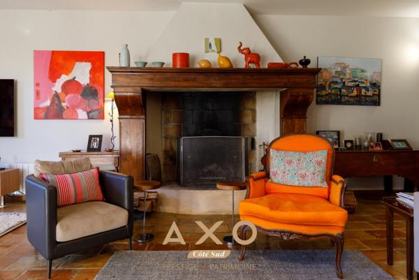 GÉNÉRAC - MAISON DE CARACTÈRE  10 PIÈCES  290 M²  PISCINE - TERRAIN 650 M² CLOS - 1 060 000 