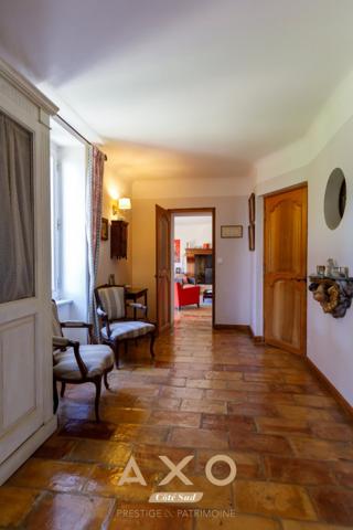 GÉNÉRAC - MAISON DE CARACTÈRE  10 PIÈCES  290 M²  PISCINE - TERRAIN 650 M² CLOS - 1 060 000 