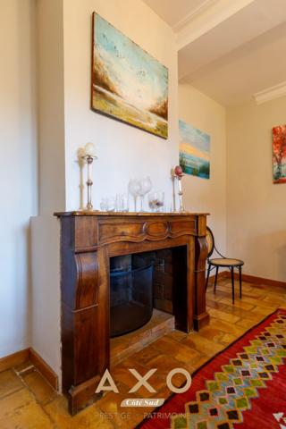 GÉNÉRAC - MAISON DE CARACTÈRE  10 PIÈCES  290 M²  PISCINE - TERRAIN 650 M² CLOS - 1 060 000 