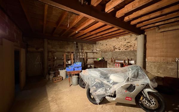 Maison à vendre    7 pièces •  Le Palais-sur-Vienne