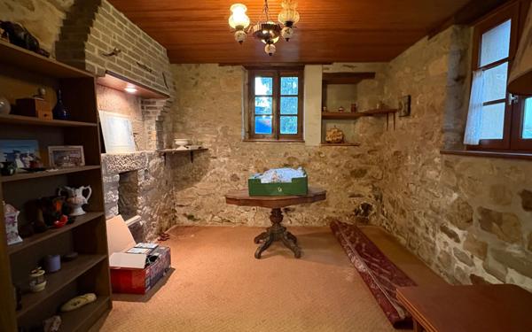 Maison à vendre    7 pièces •  Le Palais-sur-Vienne