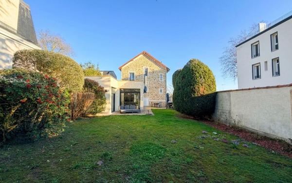 Maison à vendre    6 pièces •  Villiers-sur-Marne