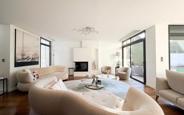 Maison à vendre    6 pièces •  Villiers-sur-Marne